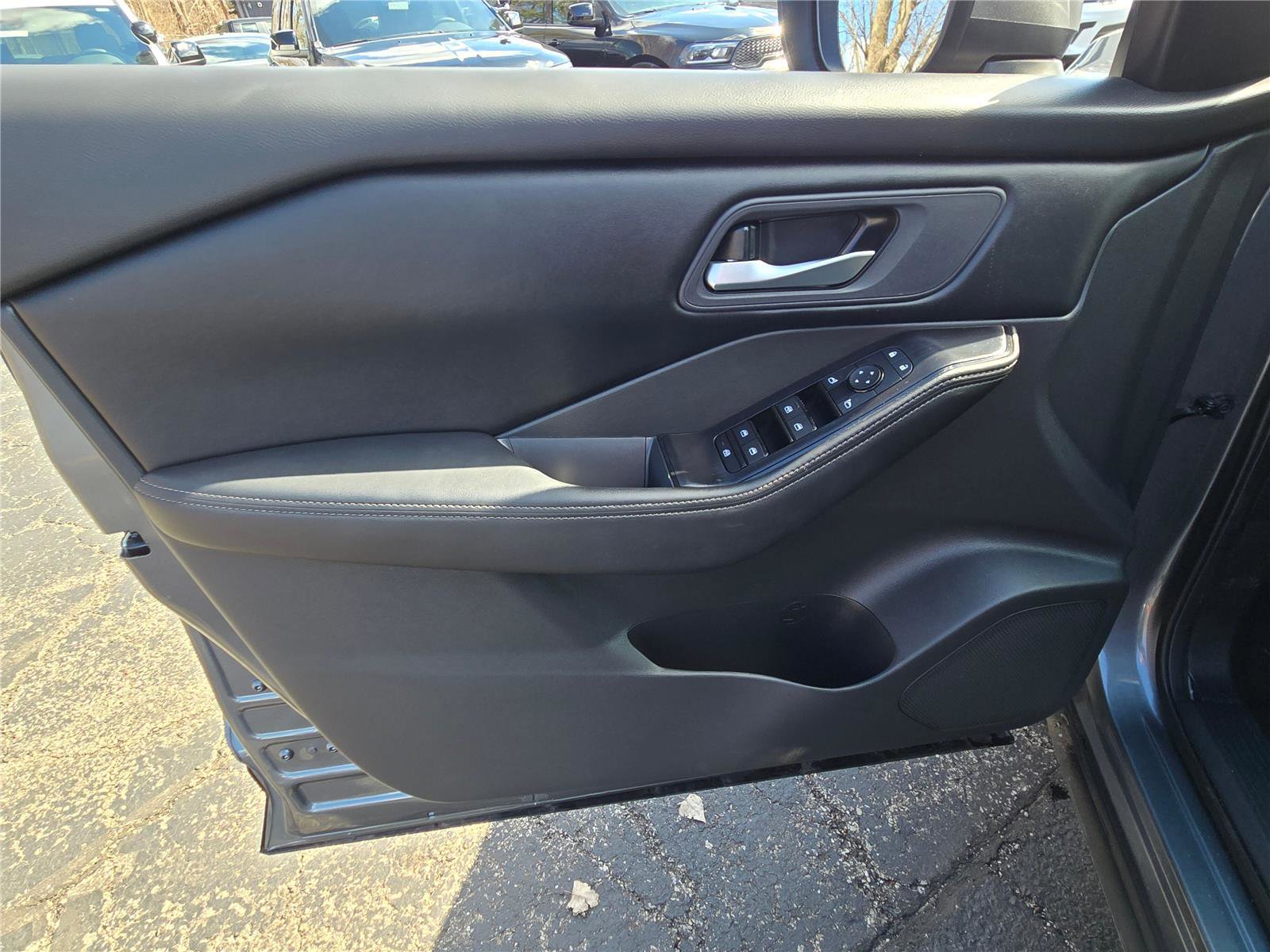 Used 2026 Nissan Rogue SV image 20