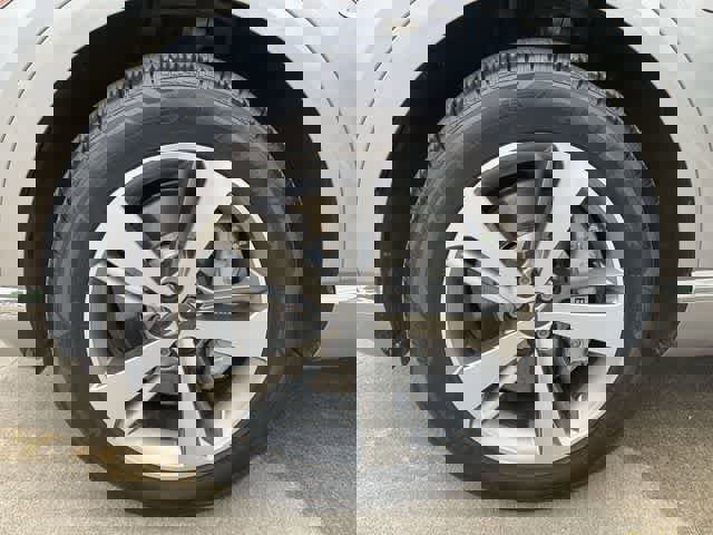 Used 2022 Genesis GV80 2.5T w/ Prestige Package 05 image 11