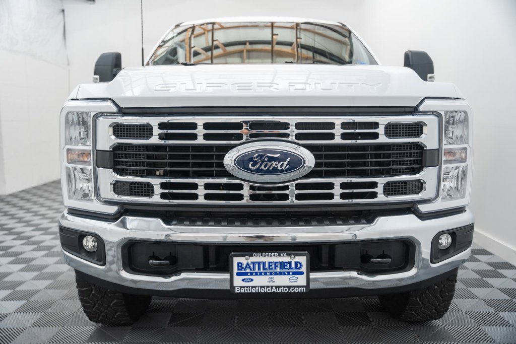Used 2026 Ford F250 XLT w/ Tremor Off-Road Package AWD/4WD image 2