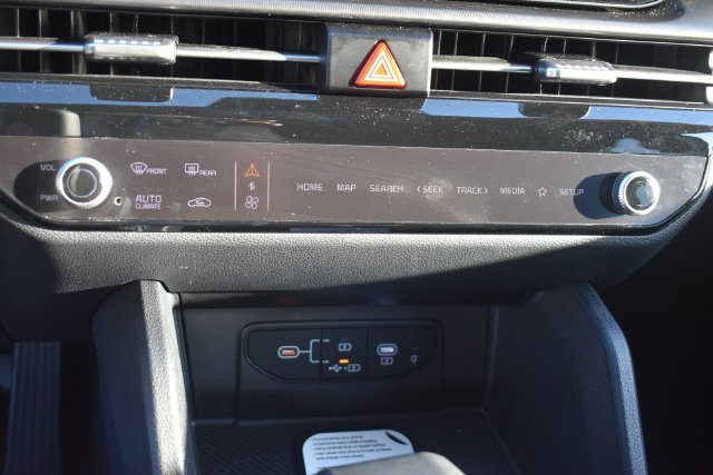 New 2026 Kia Sportage EX FWD image 30