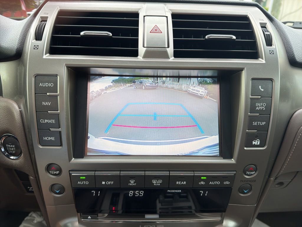 Used 2018 Lexus GX 460 Luxury w/ Preferred Accessory Package AWD/4WD image 18