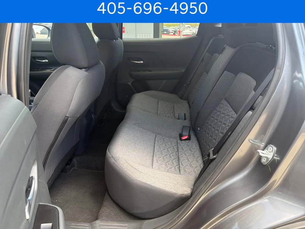 Used 2026 Nissan Kicks SV FWD image 28