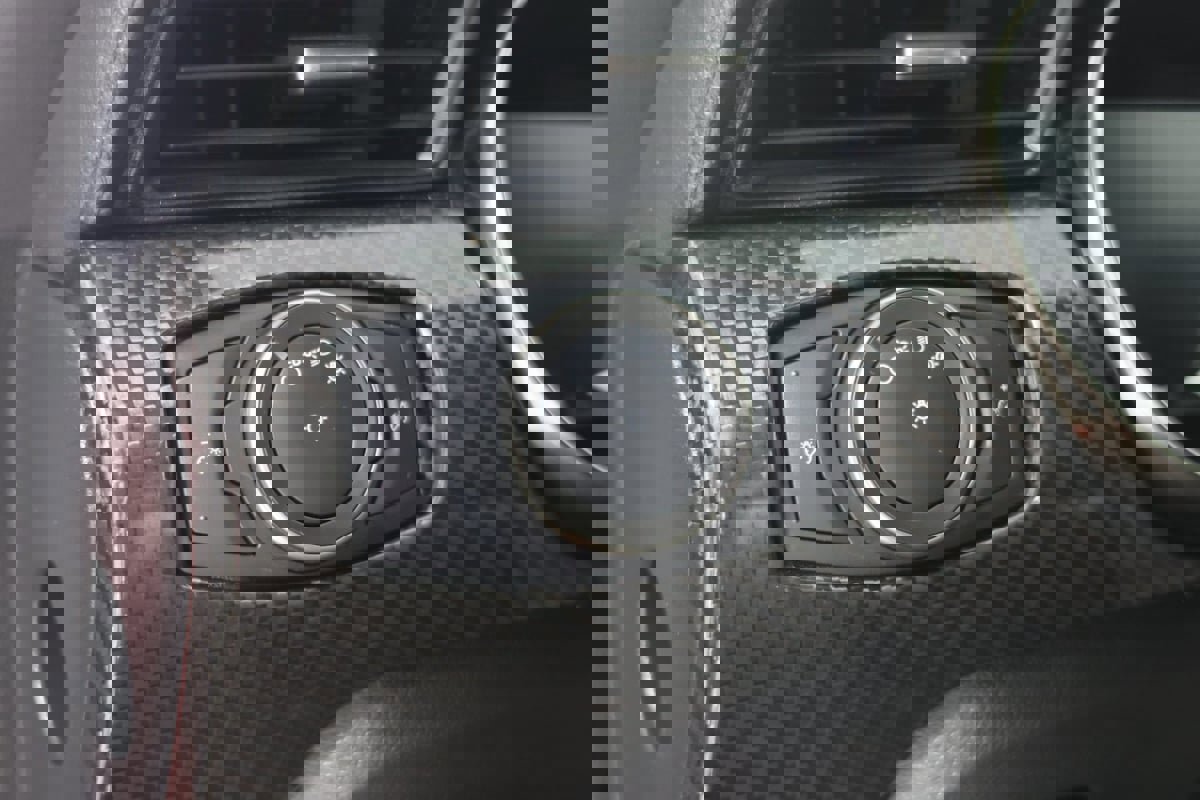 Used 2022 Ford Mustang Shelby GT500 w/ Carbon Fiber Track Pack image 22