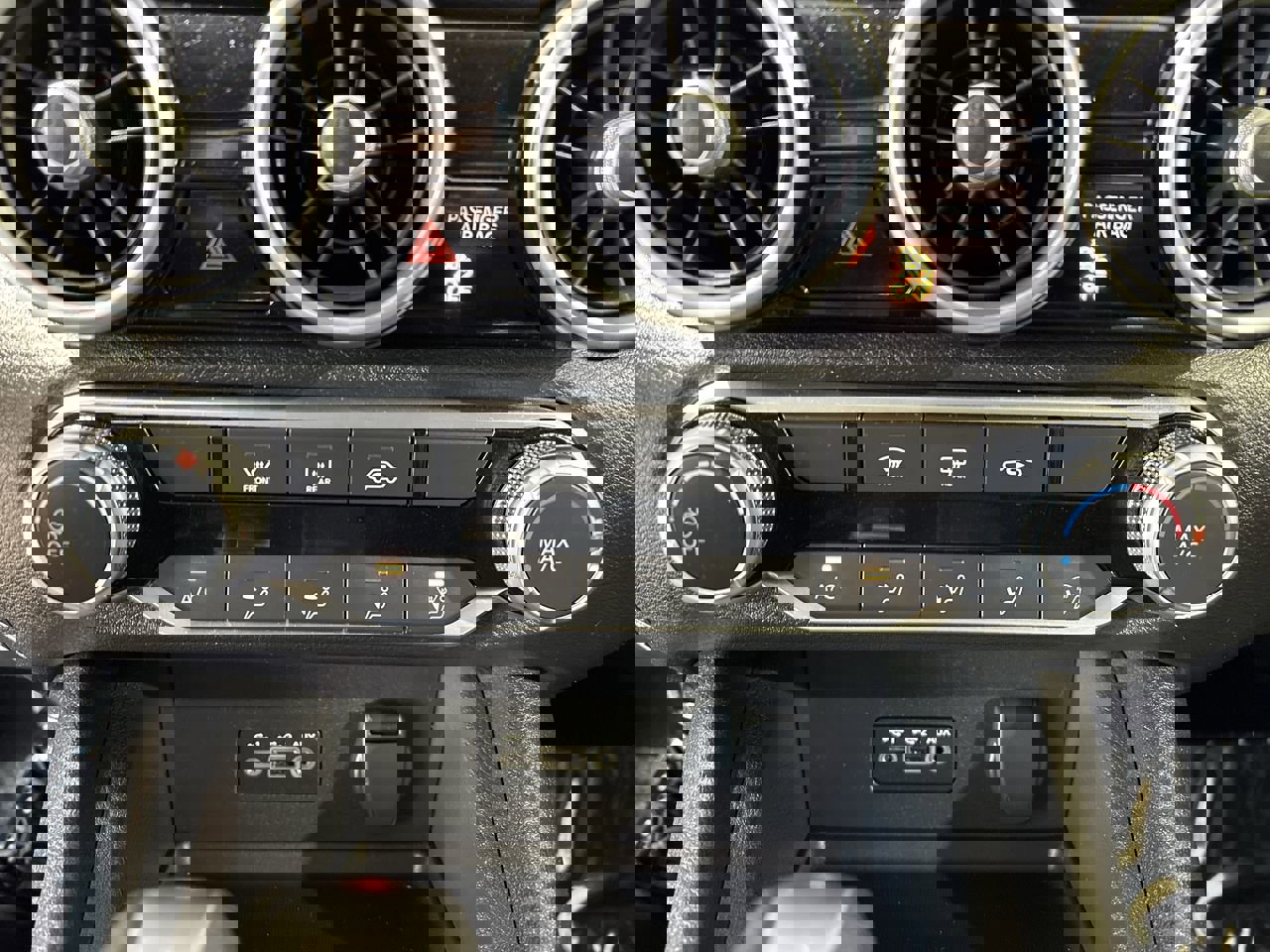 Used 2022 Nissan Sentra SV image 18