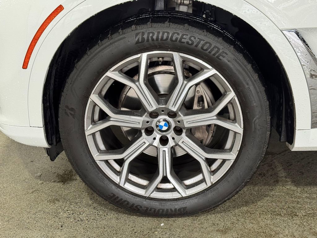 Used 2021 BMW X7 xDrive40i w/ Premium Package image 8