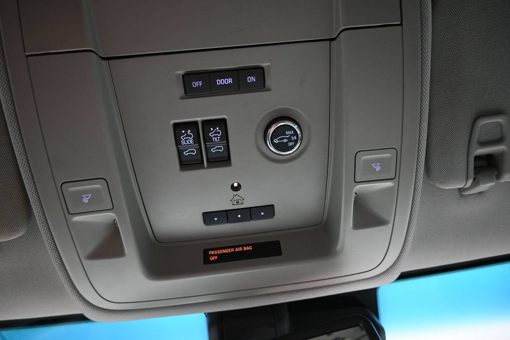 Used 2016 Chevrolet Suburban LT AWD/4WD image 23