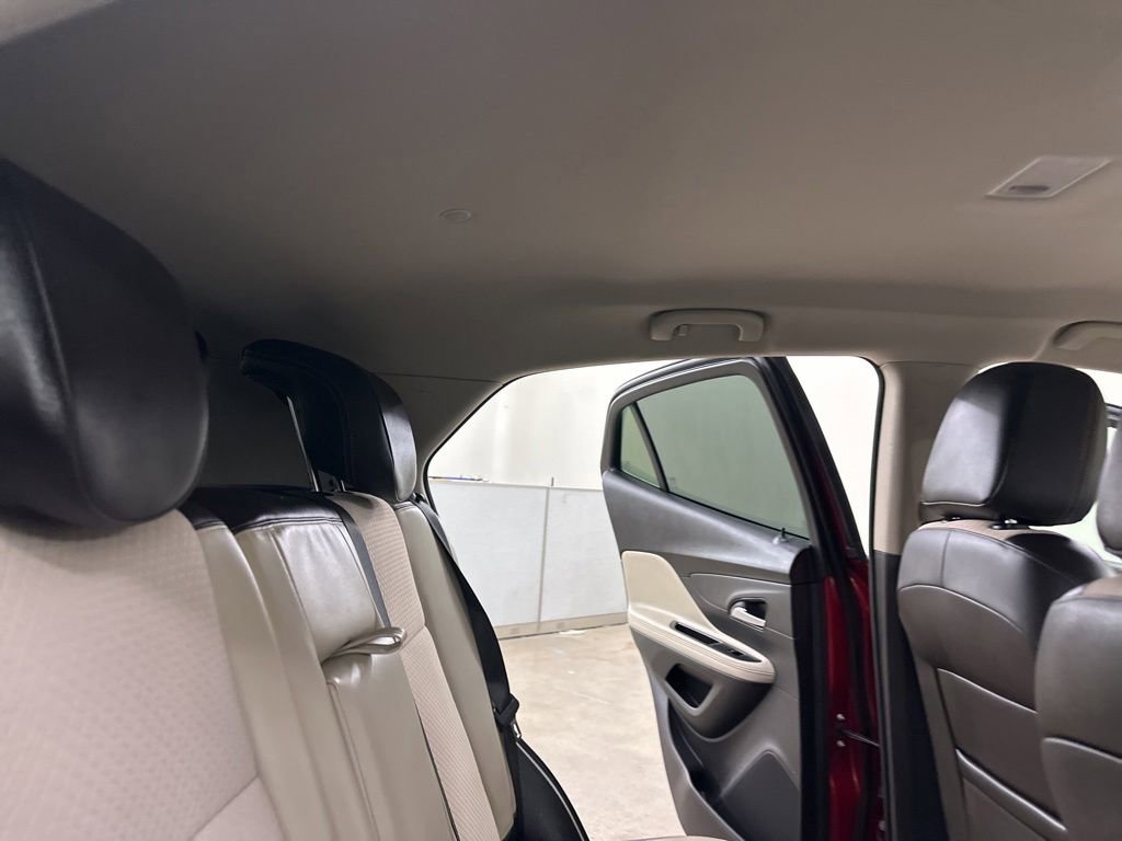 Used 2020 Buick Encore Sport Touring AWD/4WD image 25