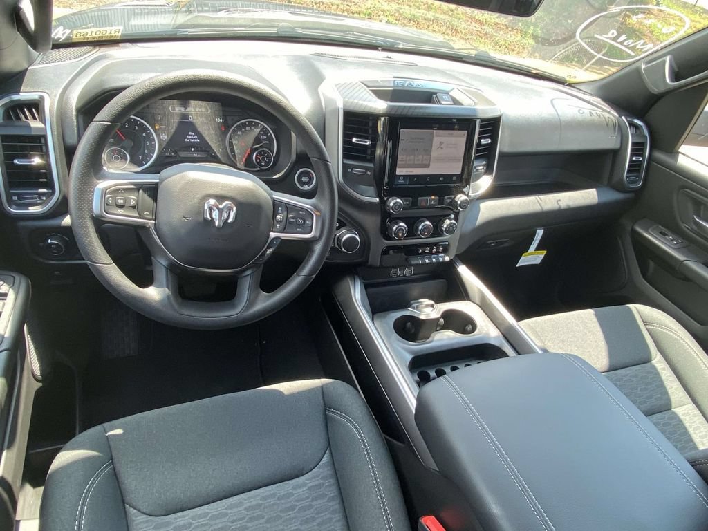 New 2026 RAM 1500 Express AWD/4WD image 11