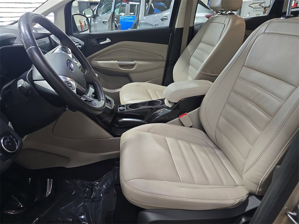 Used 2017 Ford C-MAX Titanium w/ Equipment Group 301A image 12