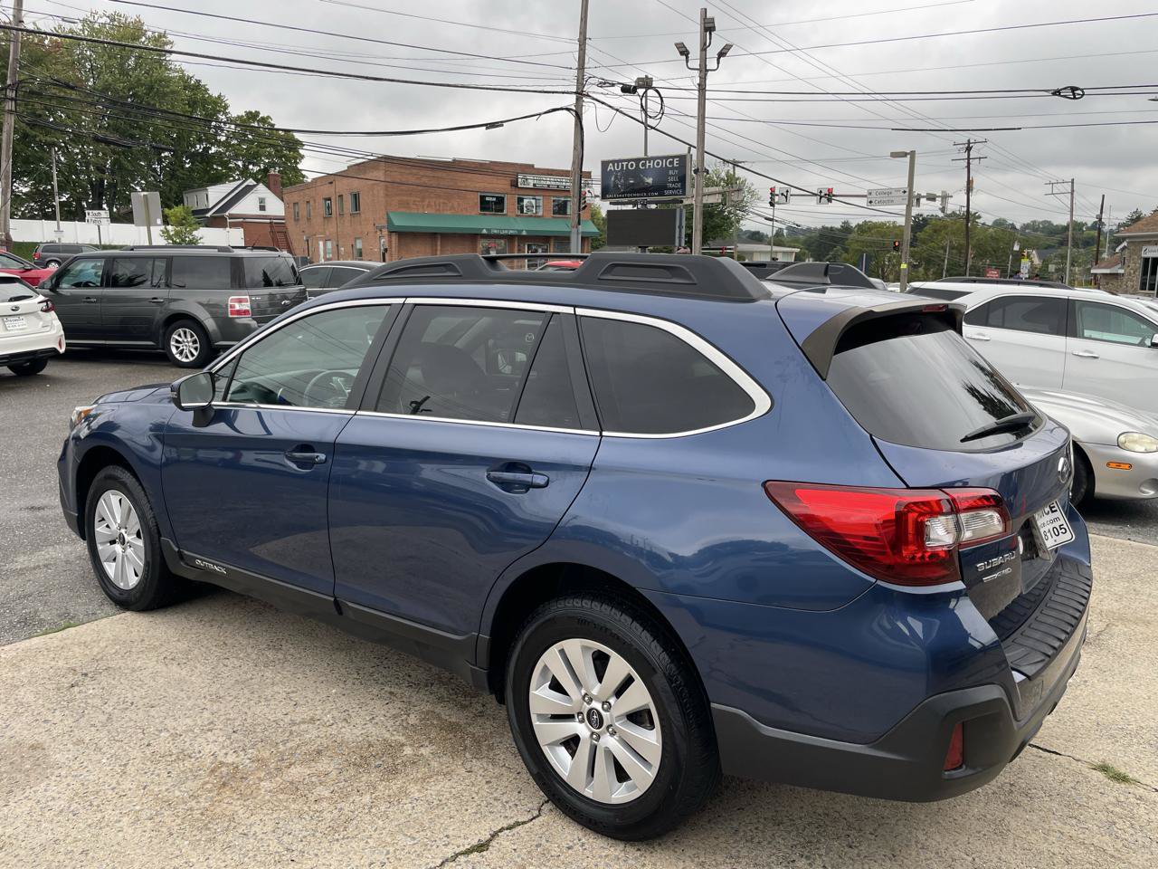 Used 2019 Subaru Outback 2.5i Premium AWD/4WD image 12
