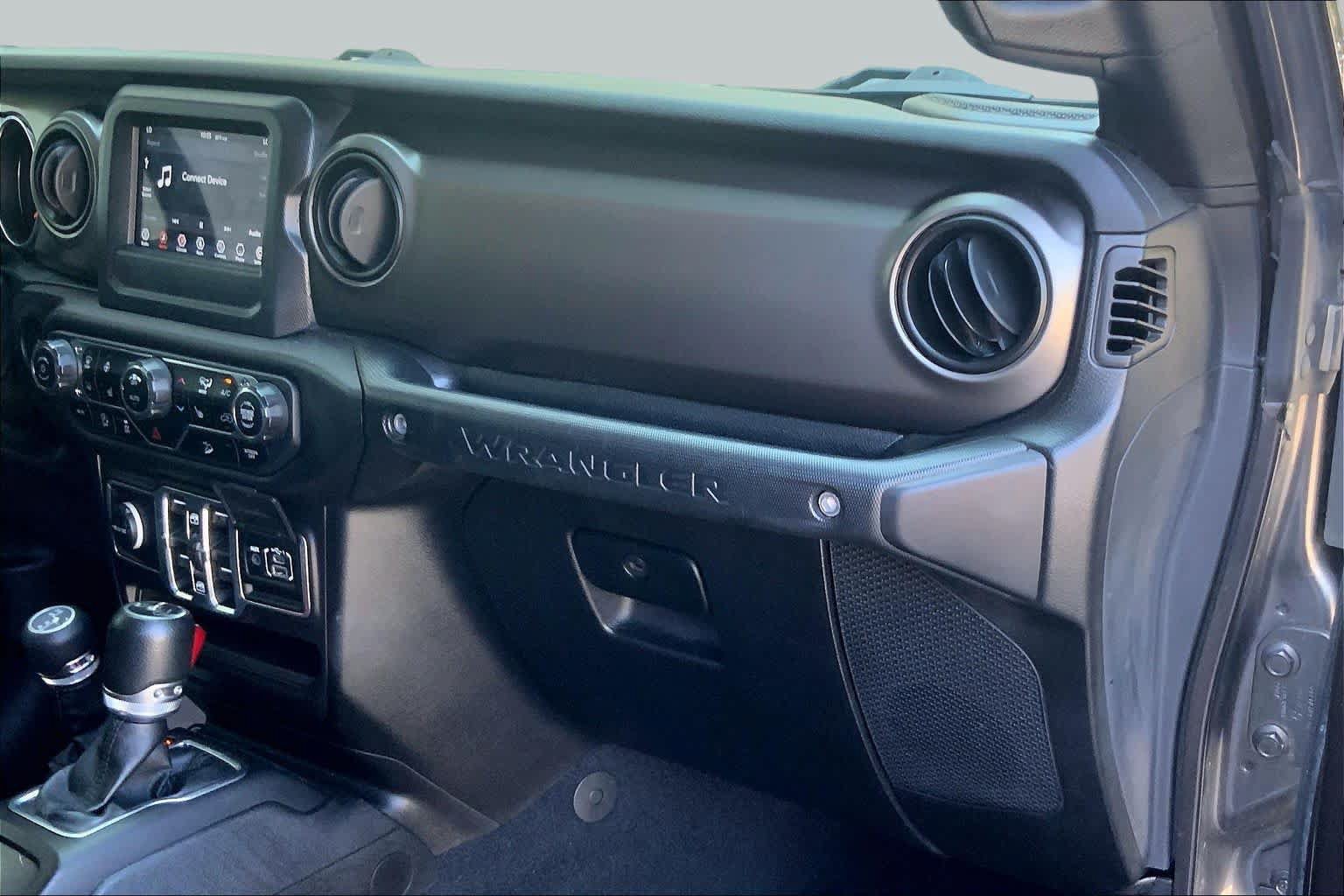 Used 2018 Jeep Wrangler Unlimited Sport S AWD/4WD image 18