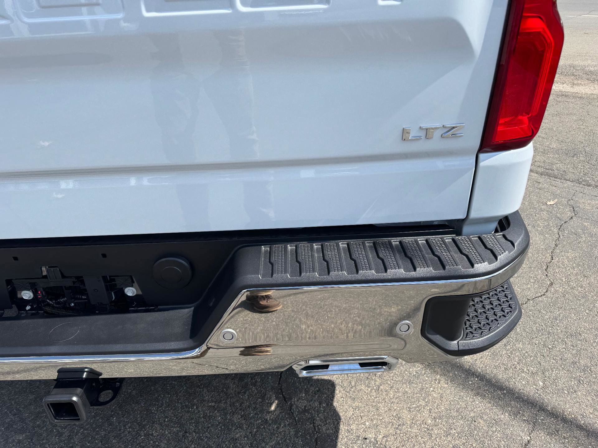 New 2026 Chevrolet Silverado 1500 LTZ w/ LTZ Premium Package AWD/4WD image 17