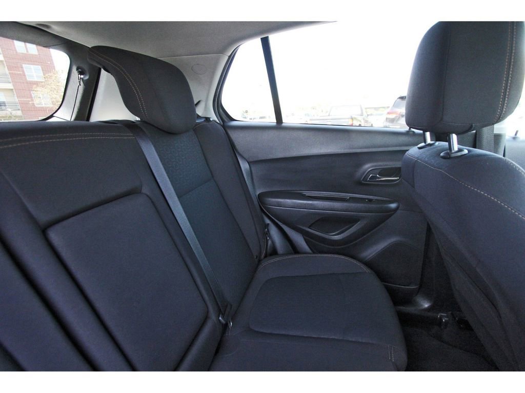 Used 2019 Chevrolet Trax LS w/ Tint and Cruise Package FWD image 13