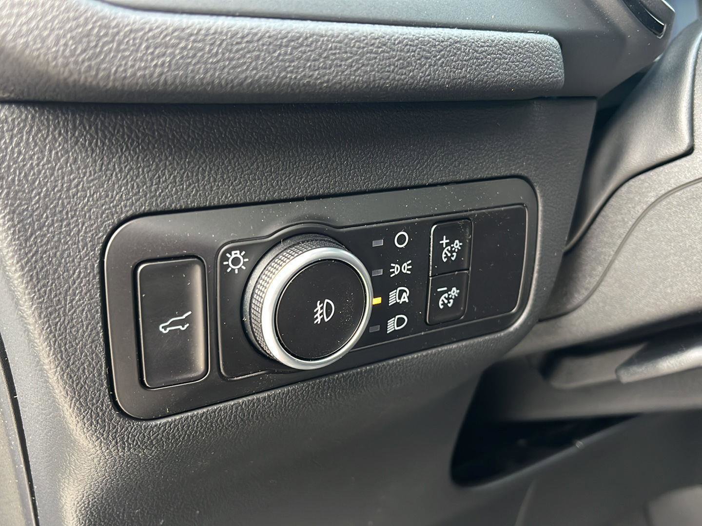 New 2026 Ford Escape ST-Line Select w/ Equipment Group 401A AWD/4WD image 15