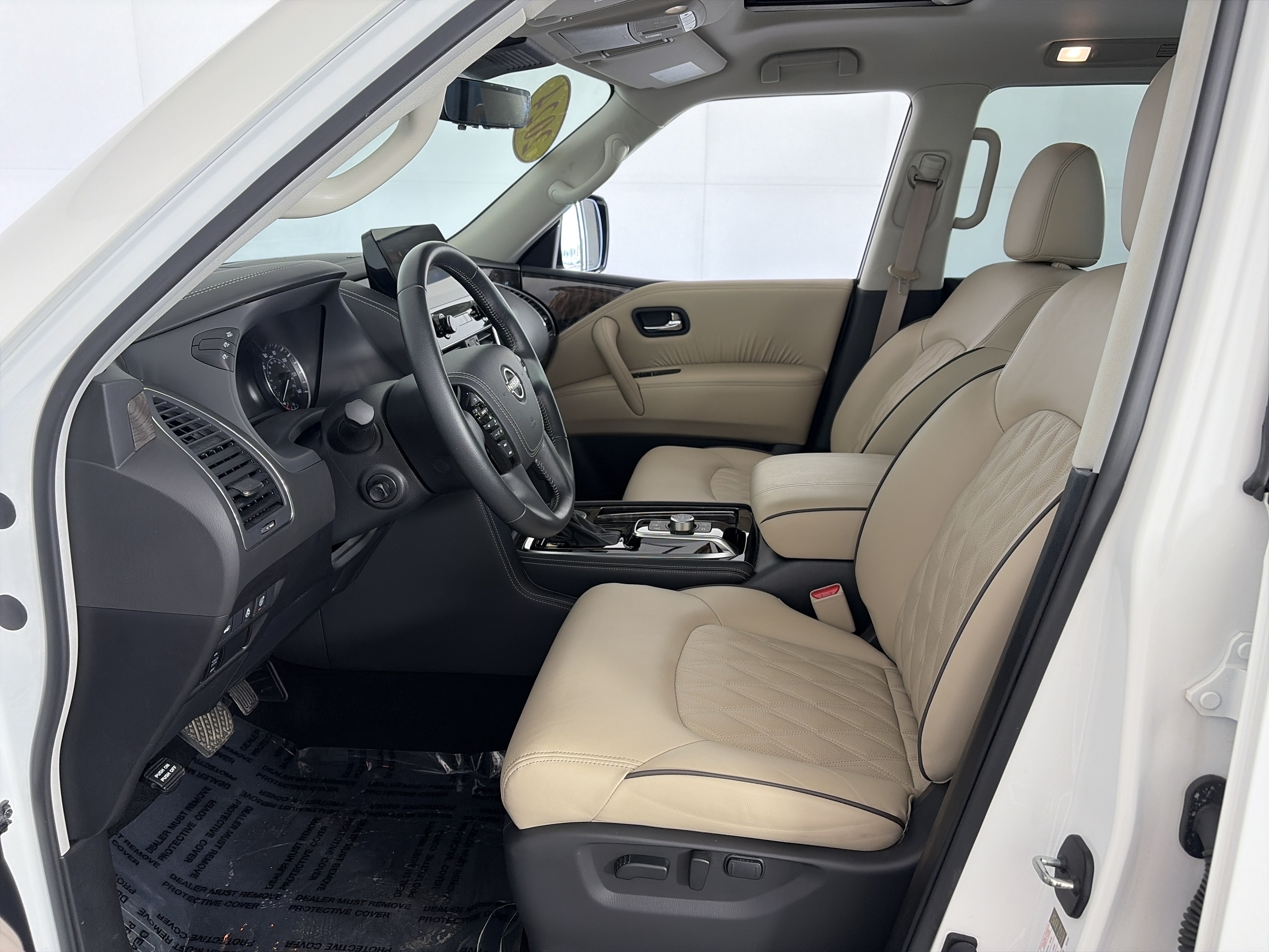 Used 2024 Nissan Armada Platinum w/ Captain's Chairs Package RWD image 6