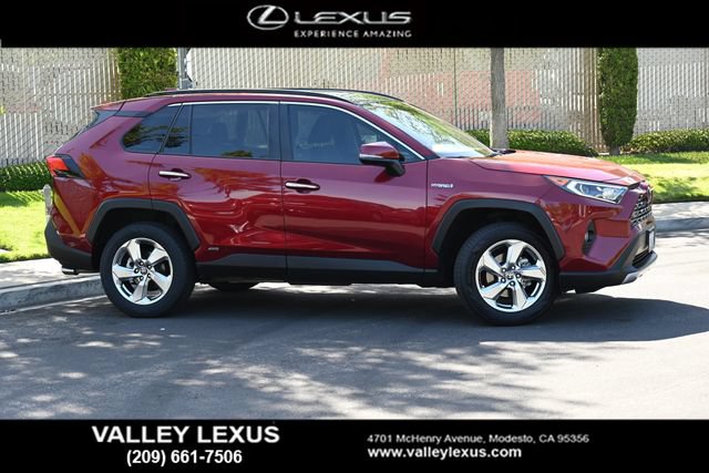 Used 2021 Toyota RAV4 Limited AWD/4WD image 3