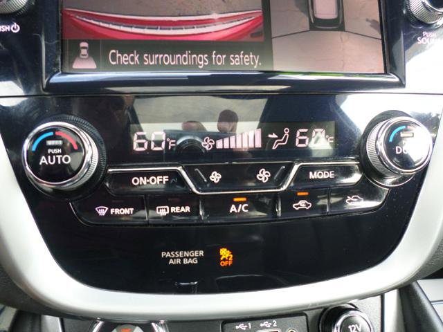 Used 2020 Nissan Murano SL w/ Moonroof Package image 10
