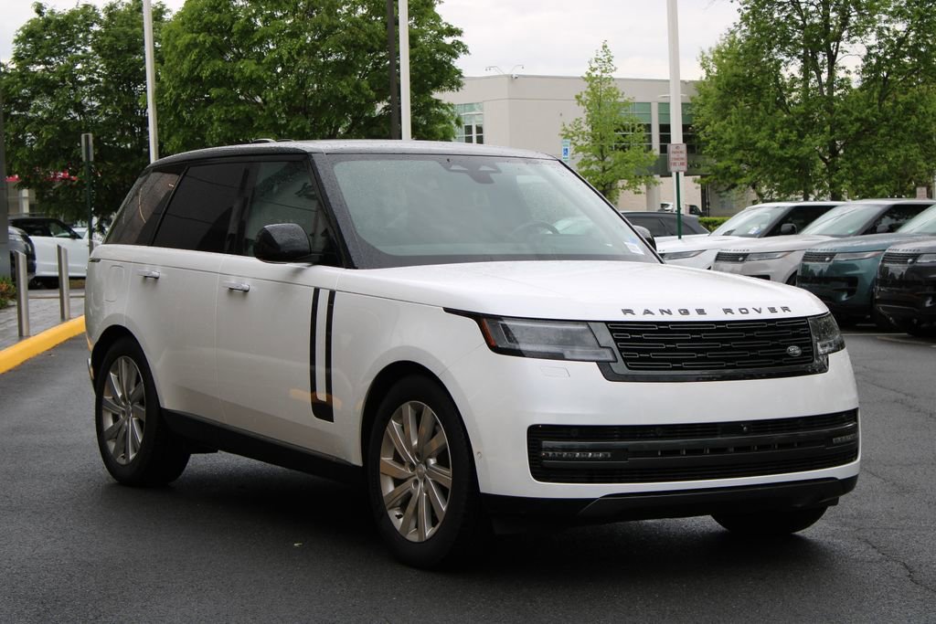 Used 2024 Land Rover Range Rover SE AWD/4WD image 7