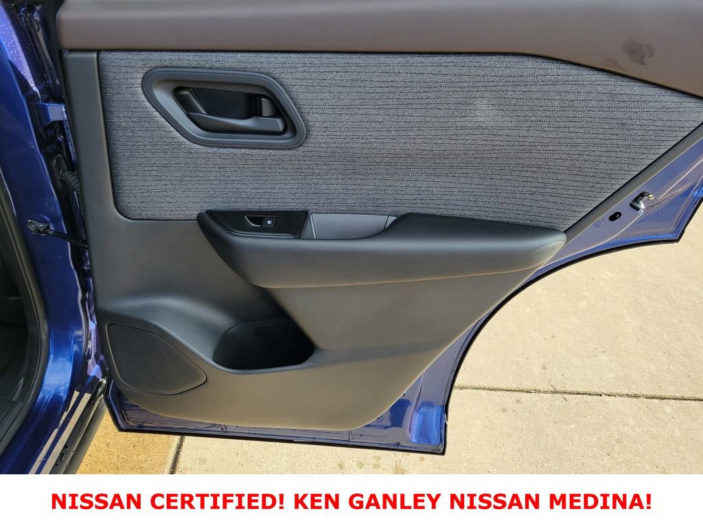 Certified 2023 Nissan Rogue S image 46