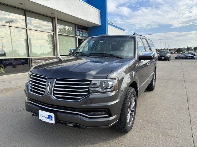 Used 2017 Lincoln Navigator Select