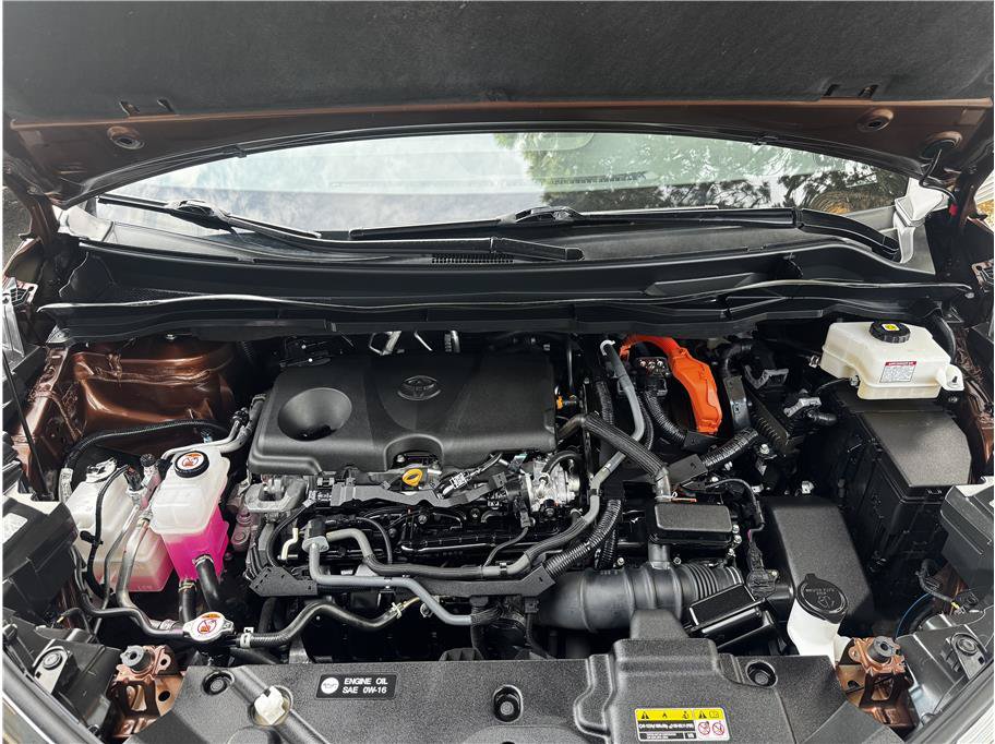 Used 2024 Toyota Sienna LE AWD/4WD image 29