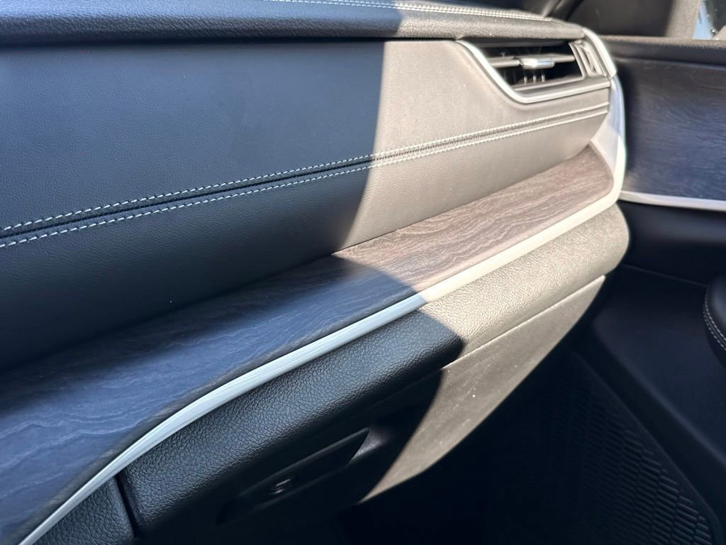 Certified 2025 Jeep Grand Cherokee Limited image 22