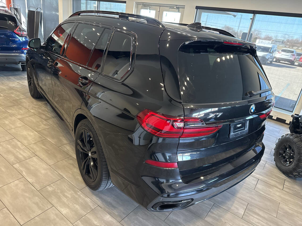 Used 2022 BMW X7 xDrive40i w/ M Sport Package image 12