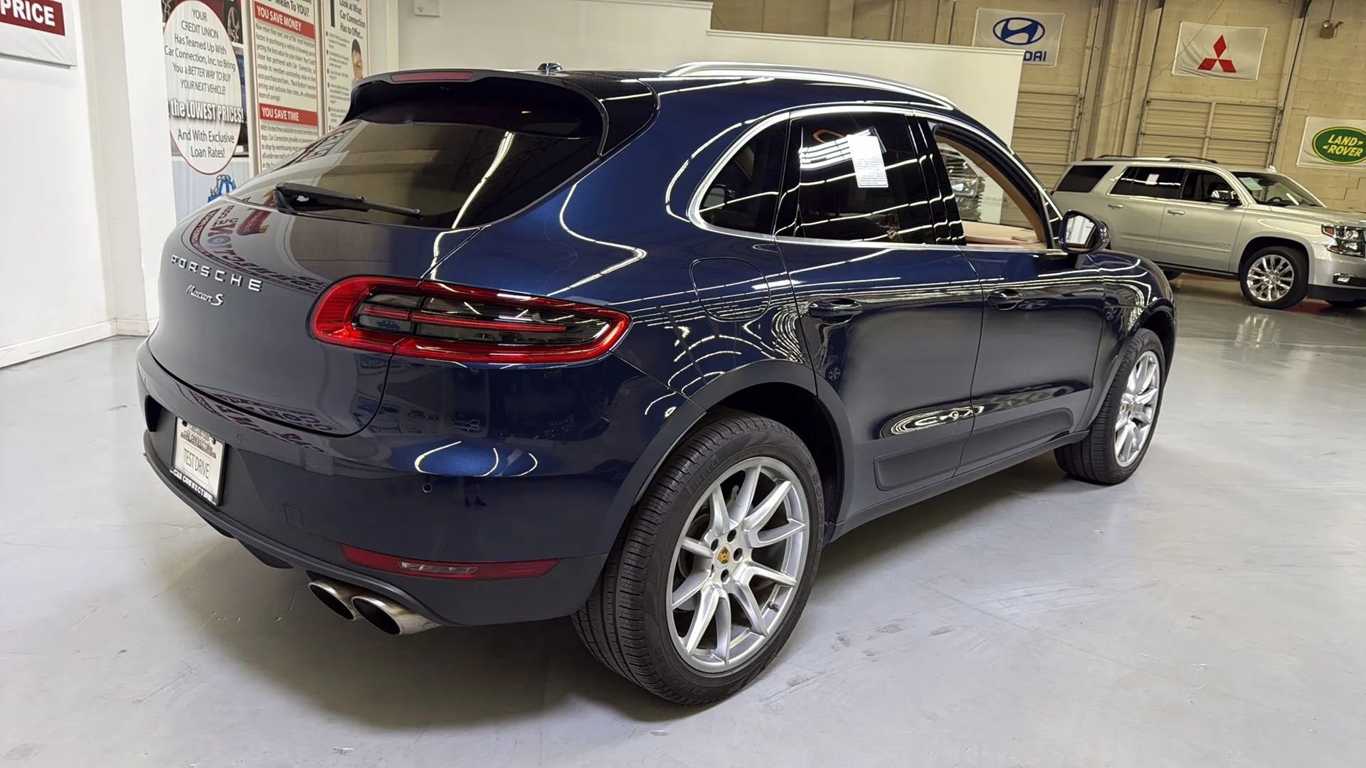 Used 2016 Porsche Macan S AWD/4WD image 5