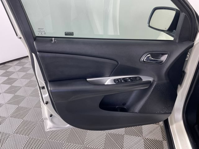 Used 2012 Dodge Journey SXT w/ Flexible Seating Group FWD image 14
