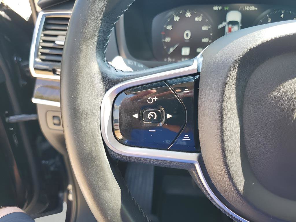 Used 2017 Volvo XC90 T5 Momentum w/ Vision Package image 30