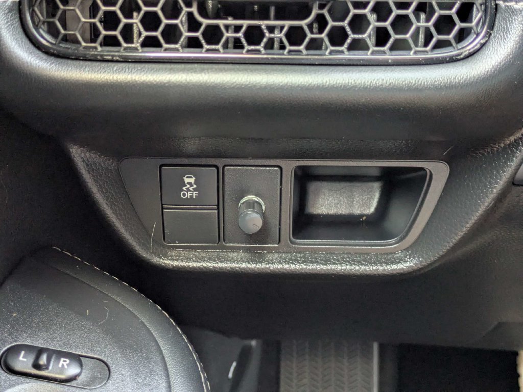 Used 2023 Honda HR-V EX-L image 26