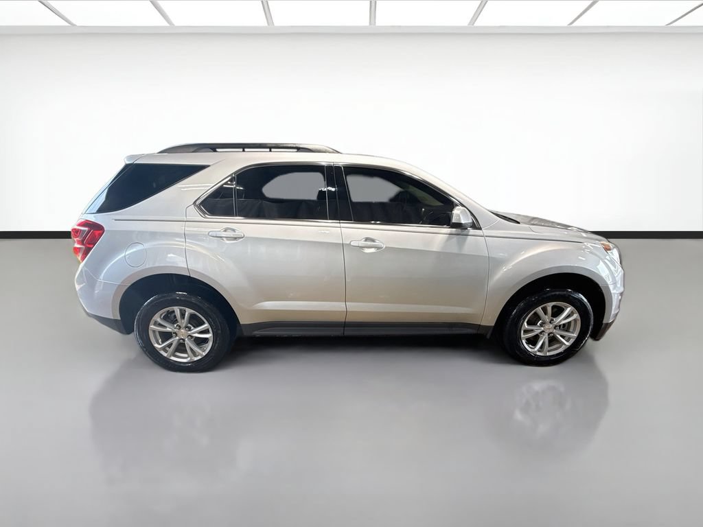 Used 2017 Chevrolet Equinox LT w/ Convenience Package FWD image 4