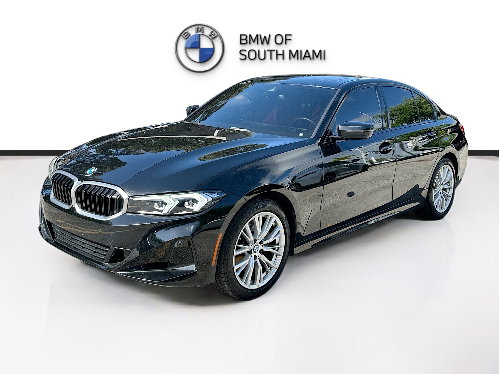Certified 2023 BMW 330i Sedan w/ Convenience Package image 3