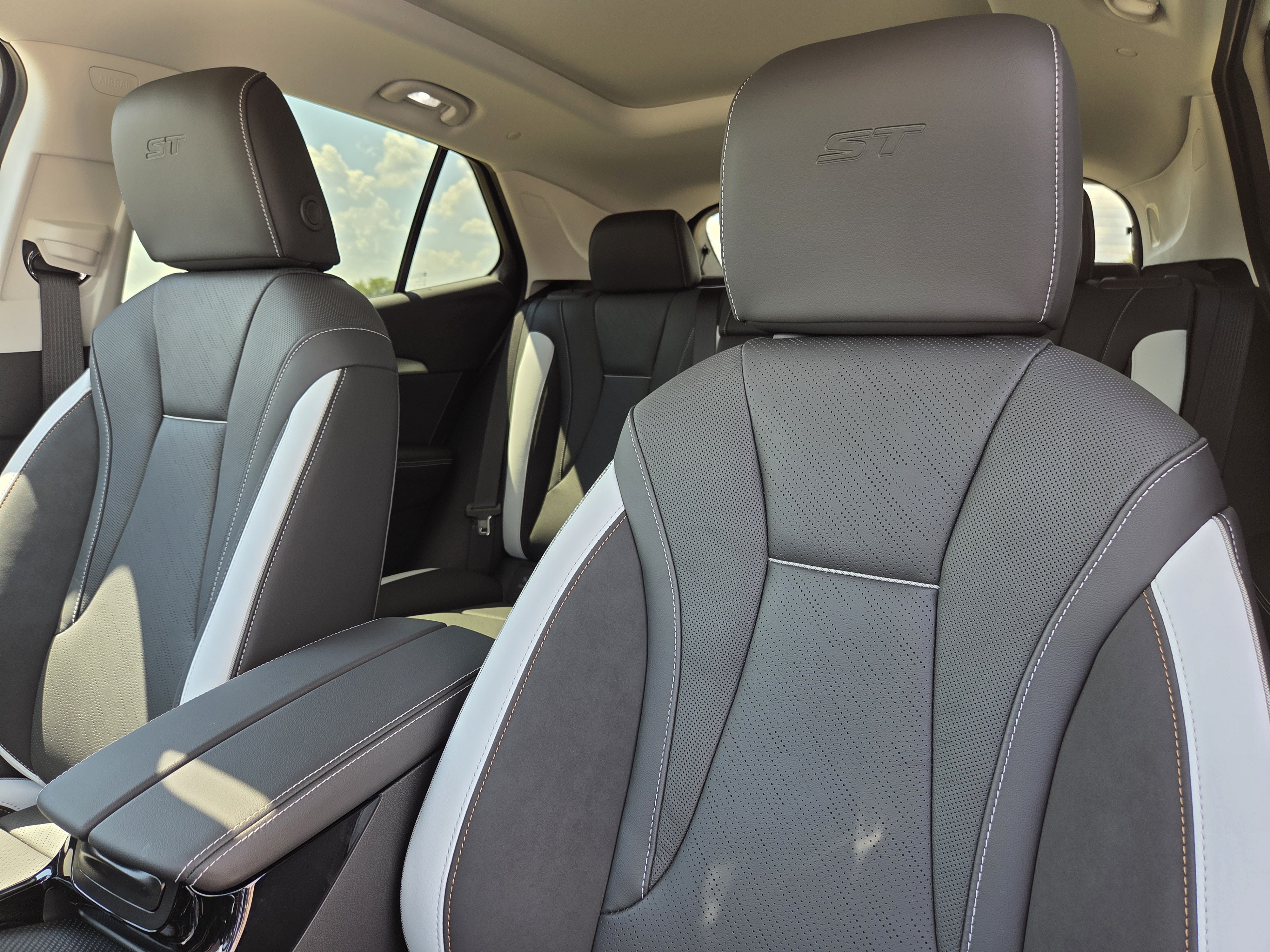 New 2026 Buick Envision Sport Touring AWD/4WD image 22