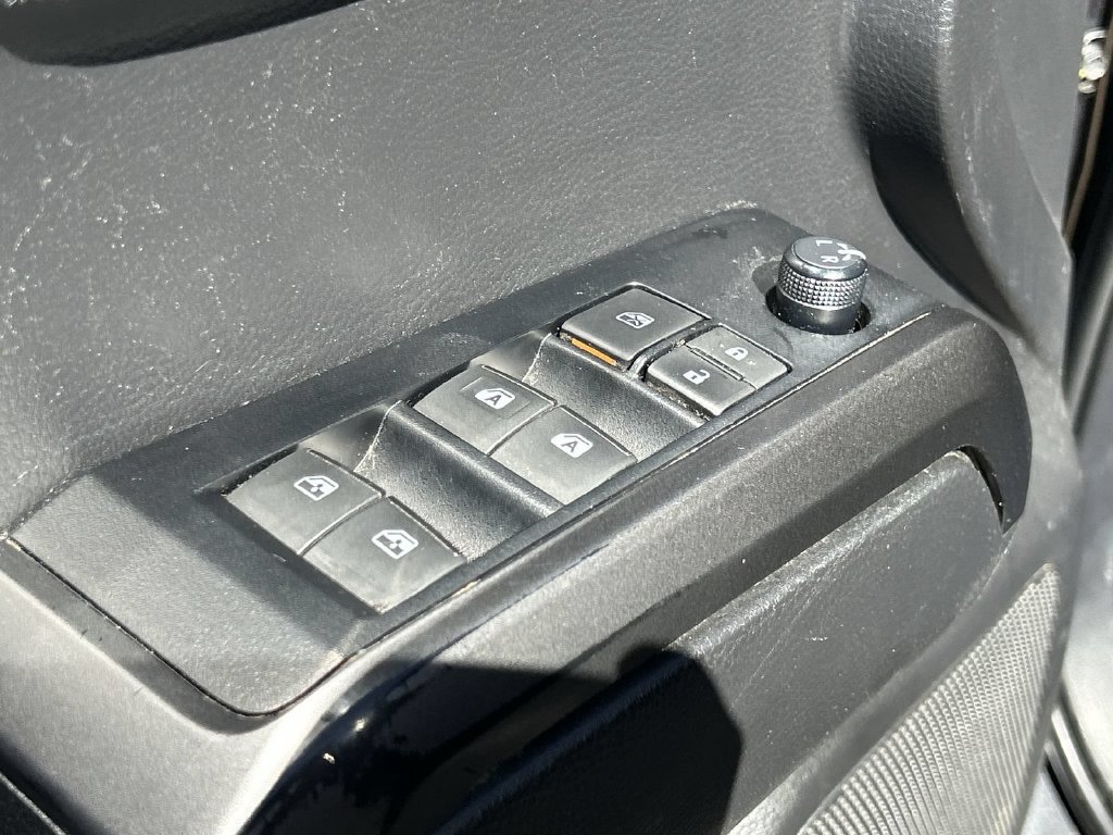 Used 2022 Toyota Tacoma TRD Sport w/ Technology Package RWD image 28