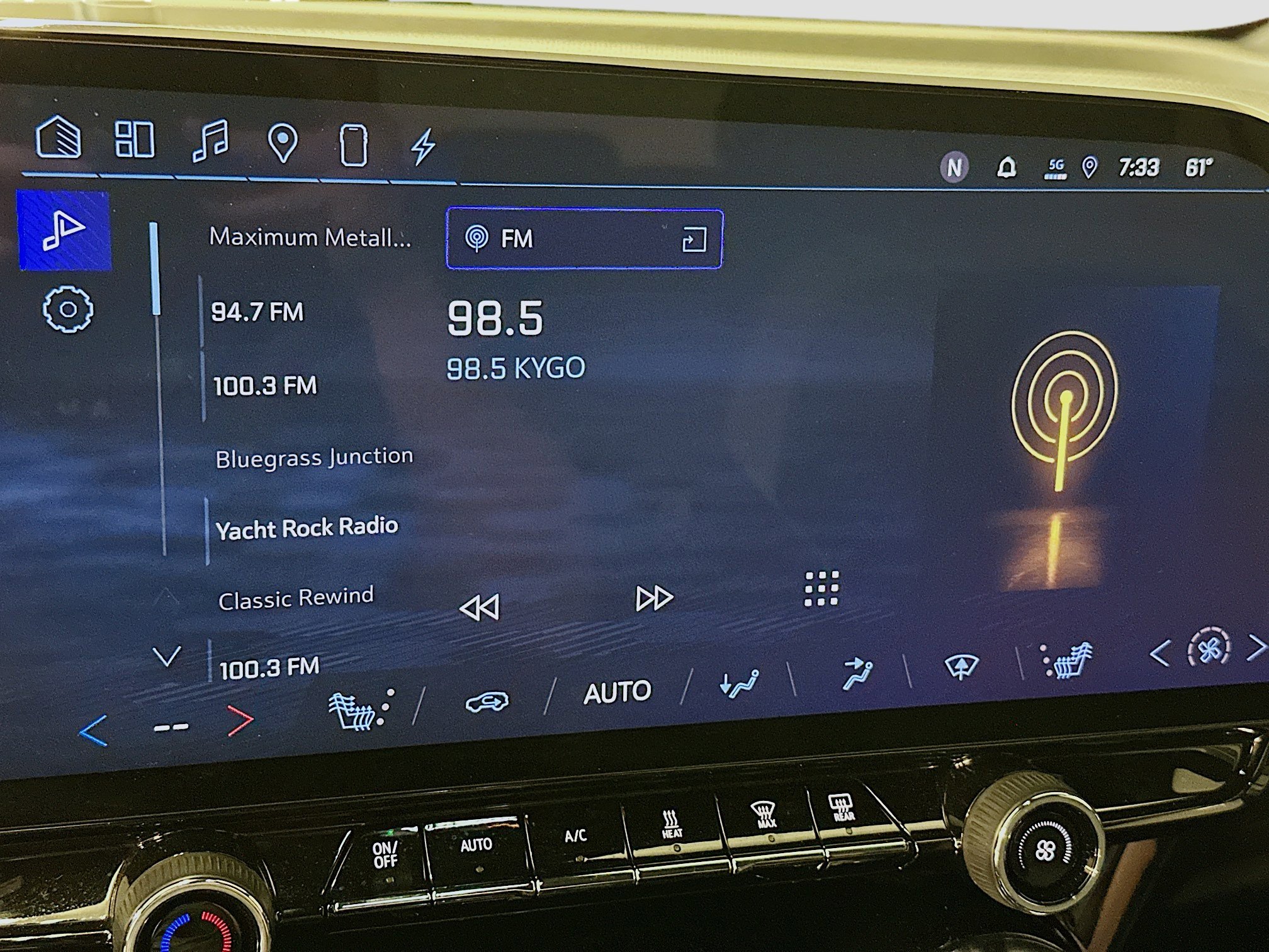 Used 2024 Chevrolet Blazer EV LT image 21