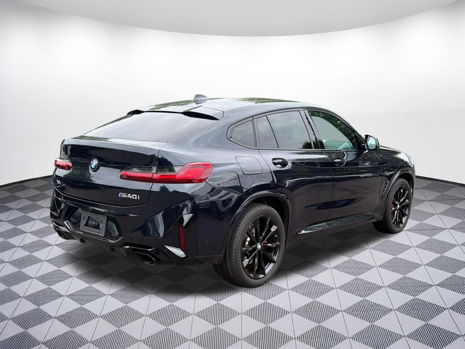 Used 2024 BMW X4 M40i w/ Premium Package AWD/4WD image 4
