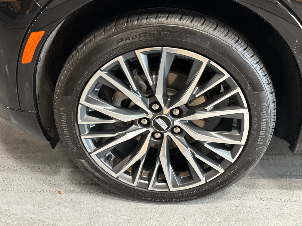 Used 2024 Cadillac XT4 Sport AWD/4WD image 9