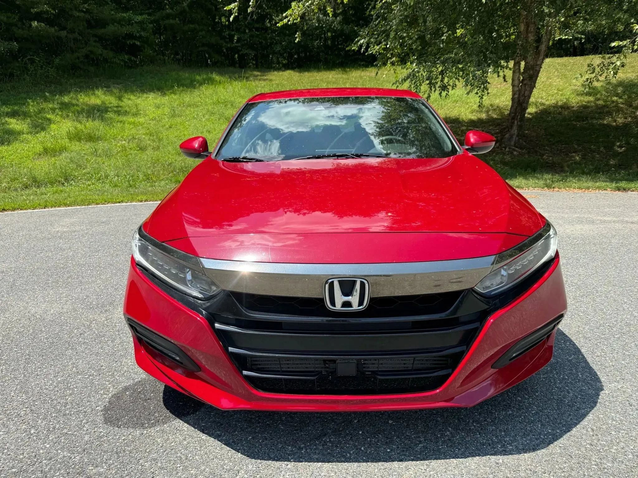 Used 2018 Honda Accord Sport image 2