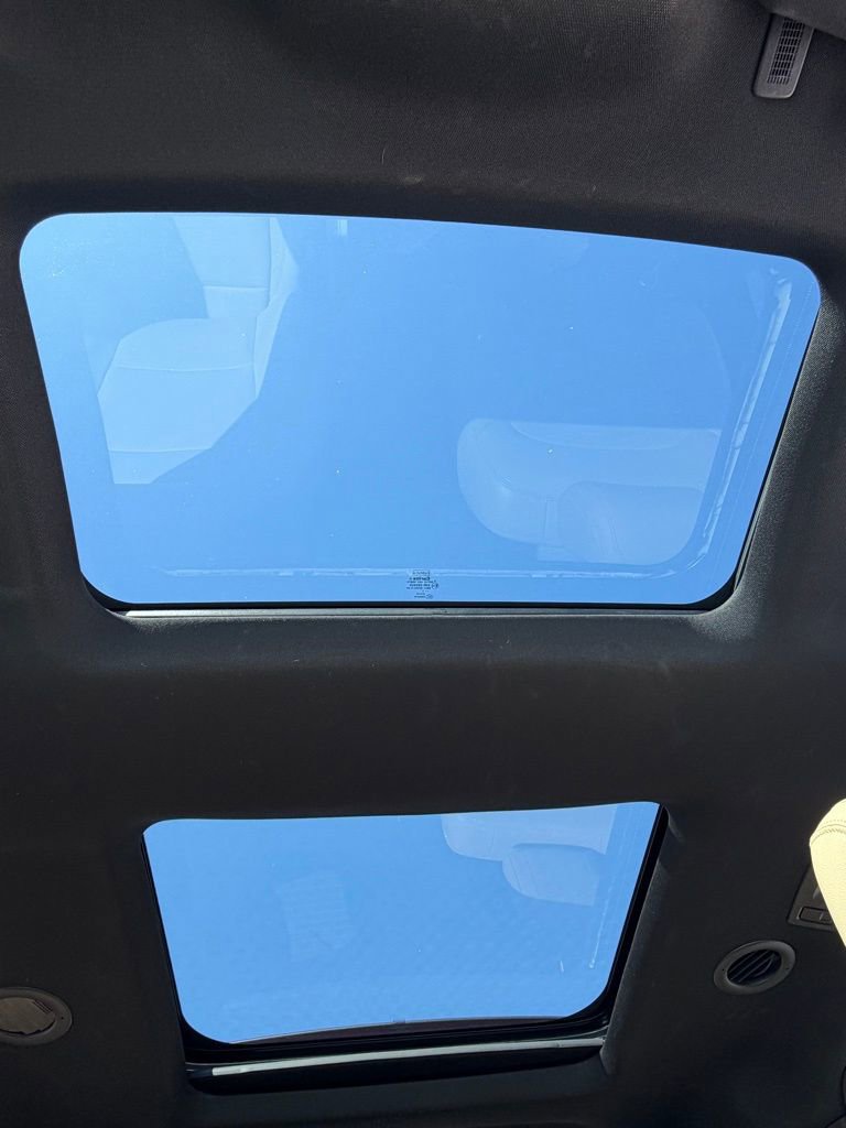 Used 2017 Ford Explorer XLT w/ Equipment Group 202A image 20