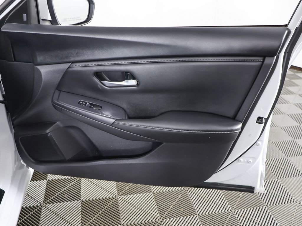 Used 2024 Nissan Sentra SV image 21