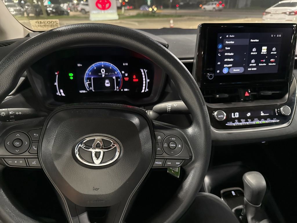 Used 2026 Toyota Corolla LE FWD image 16