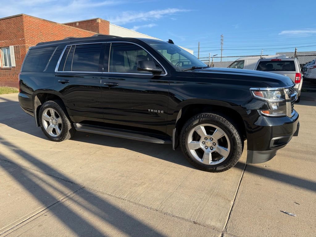 Used 2018 Chevrolet Tahoe LS w/ All-Season Package image 4