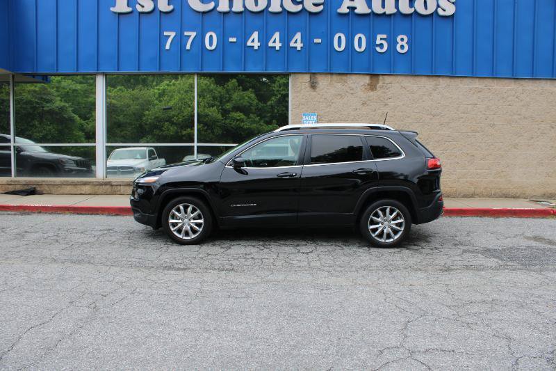 Used 2018 Jeep Cherokee Limited w/ Technology Group FWD image 8