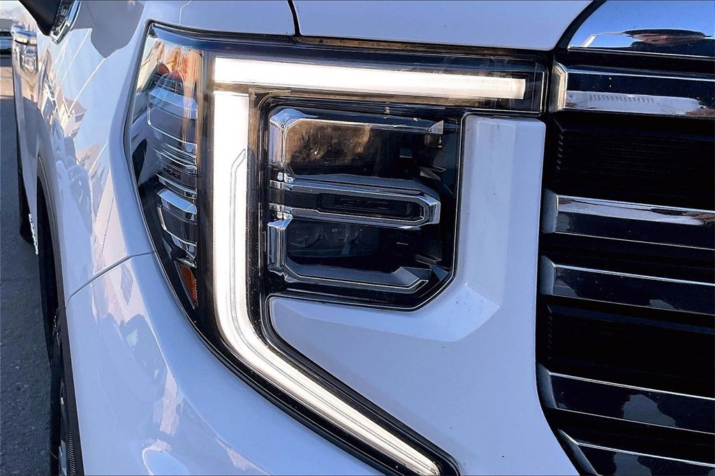 Used 2025 GMC Sierra 1500 SLT image 28