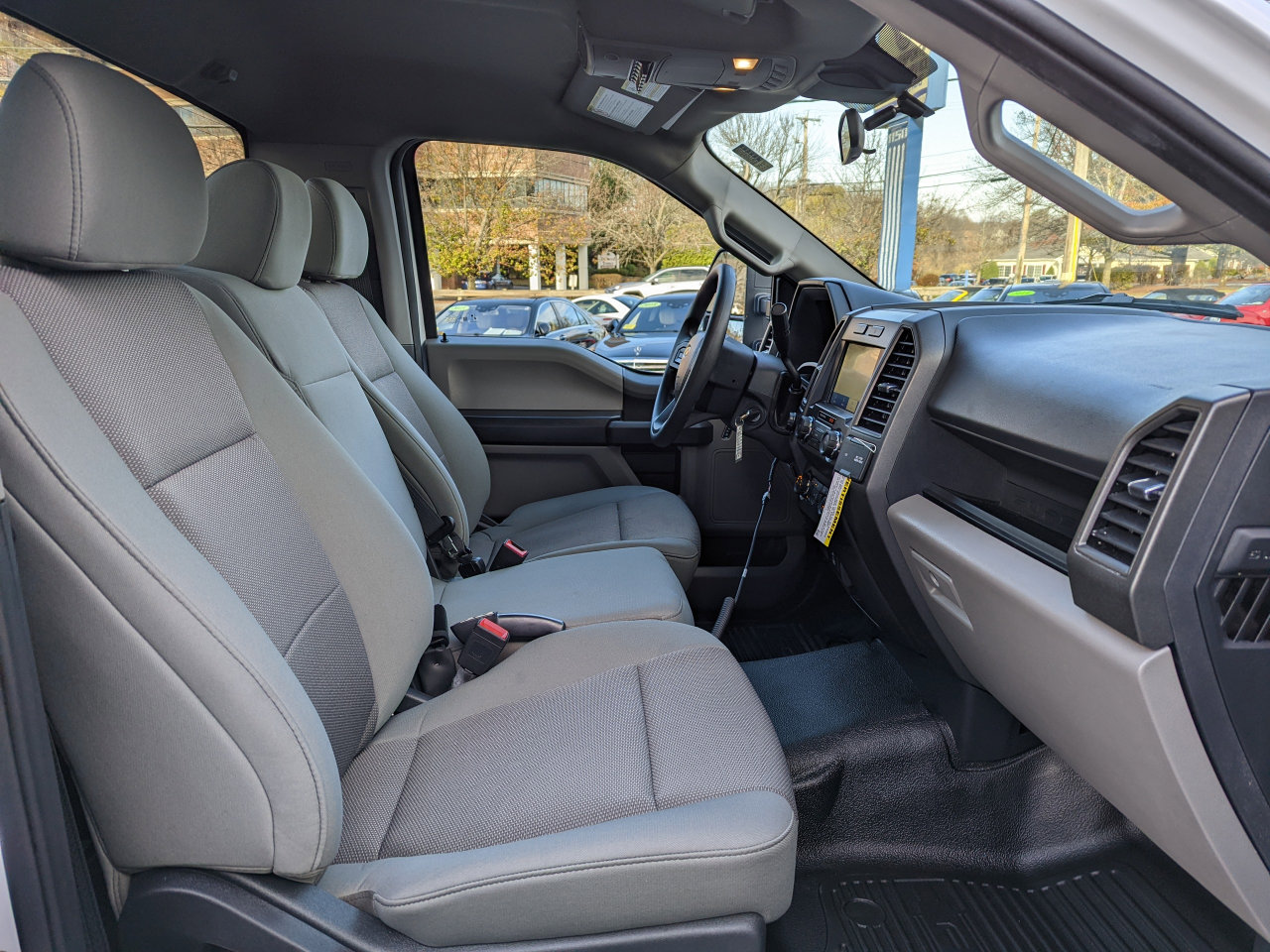 Used 2022 Ford F250 XL w/ Power Equipment Group image 28