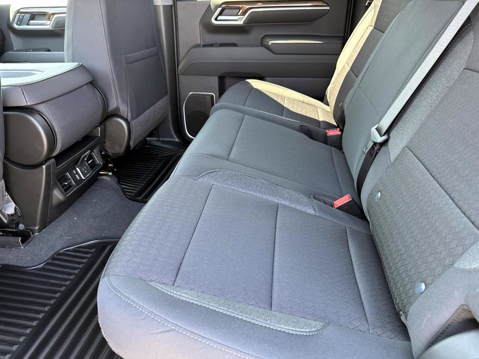 New 2025 Chevrolet Silverado 1500 LT image 9