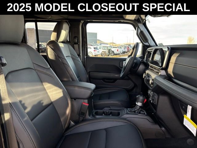 New 2025 Jeep Gladiator High Tide image 25