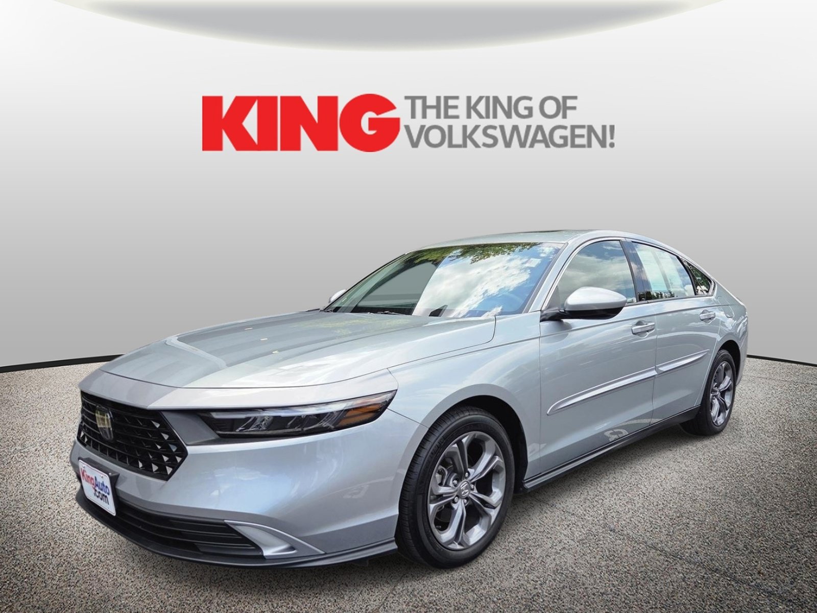 Used 2024 Honda Accord EX image 8