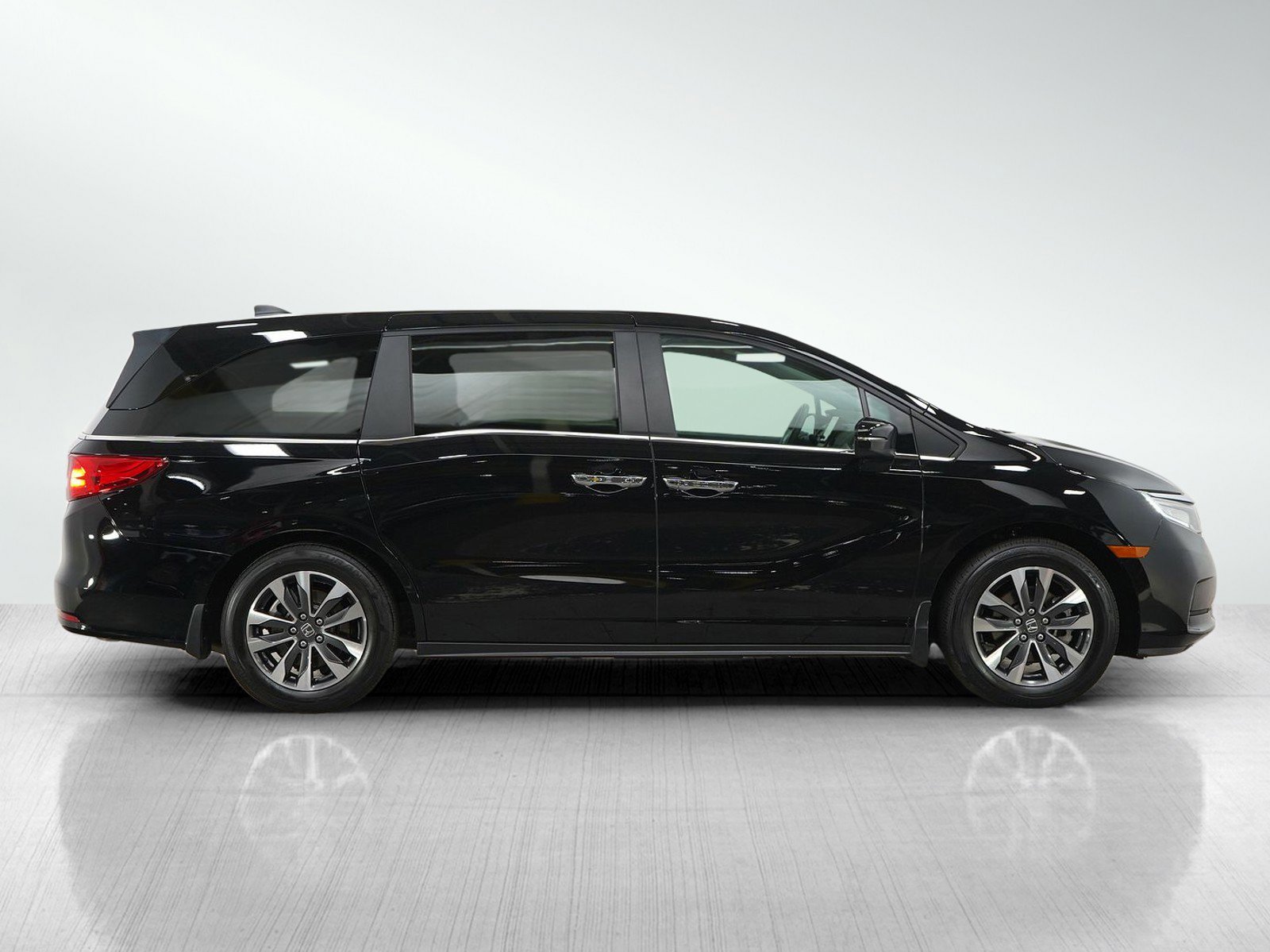 Used 2024 Honda Odyssey EX-L image 6